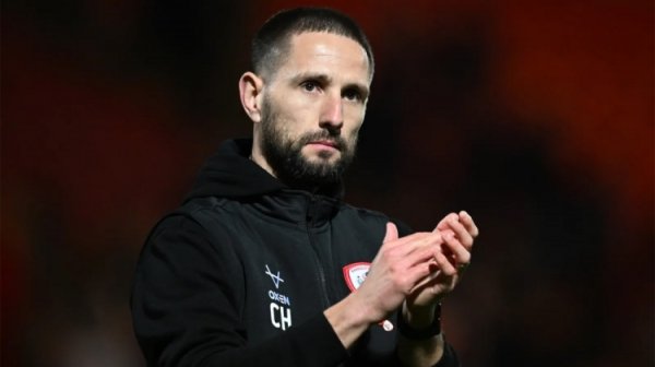 个人配资炒股配资 巴恩斯利官方：主帅康纳·霍里哈内将在本赛季结束后离队